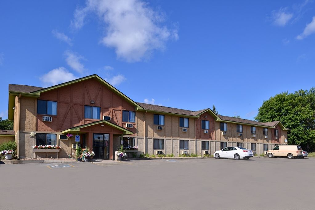 Americas Best Value Inn & Suites Detroit Lakes Zewnętrze zdjęcie