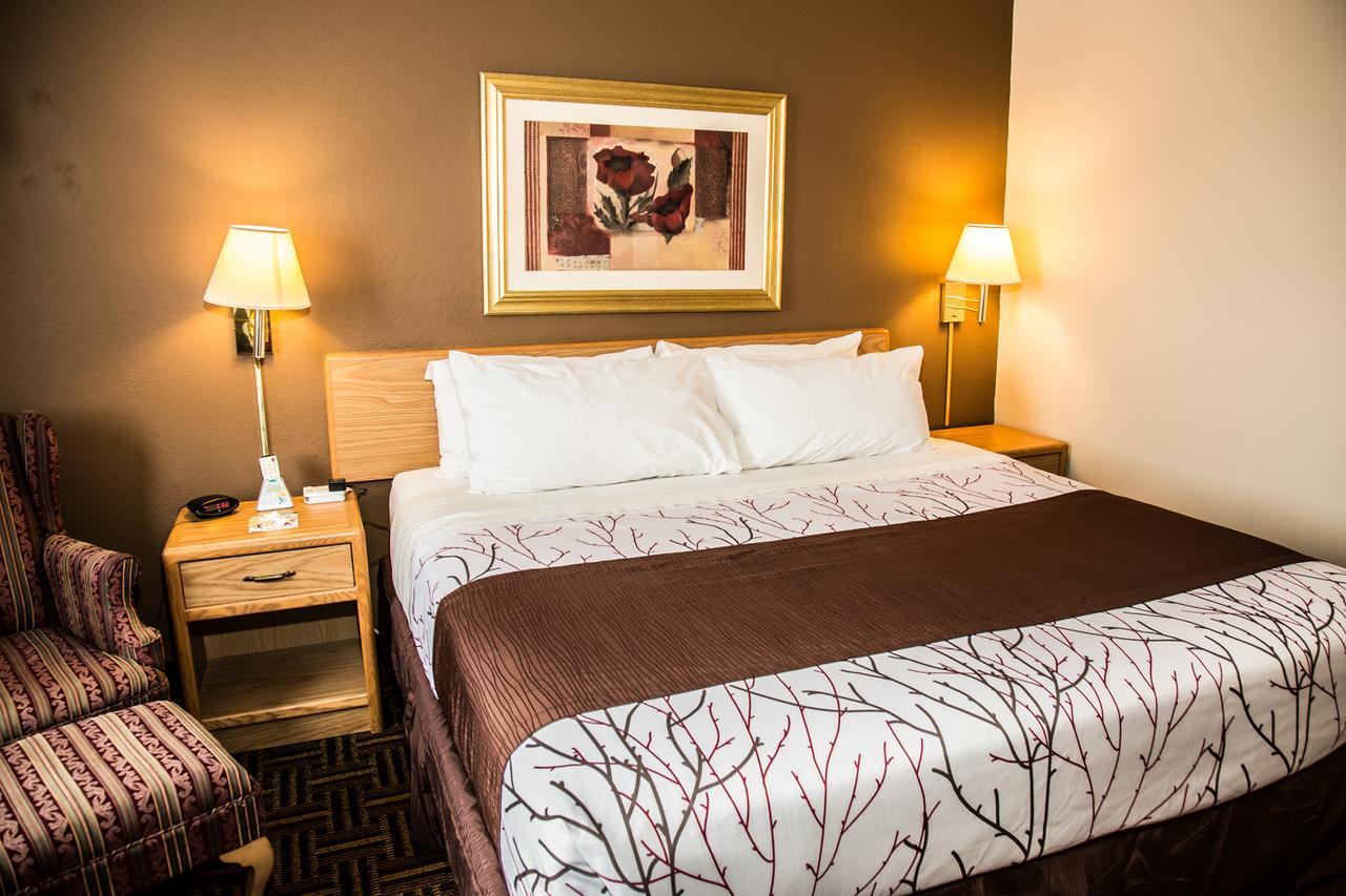 Americas Best Value Inn & Suites Detroit Lakes Zewnętrze zdjęcie