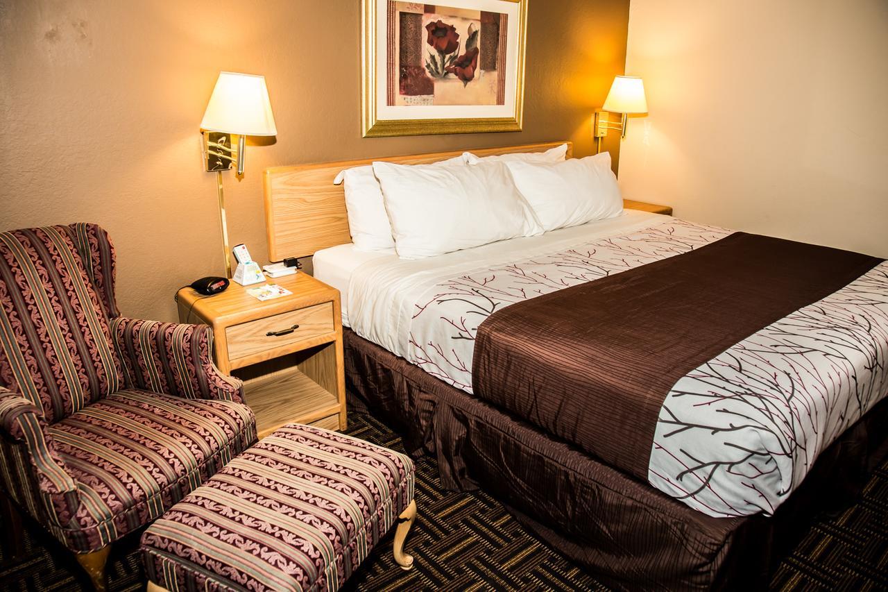 Americas Best Value Inn & Suites Detroit Lakes Zewnętrze zdjęcie