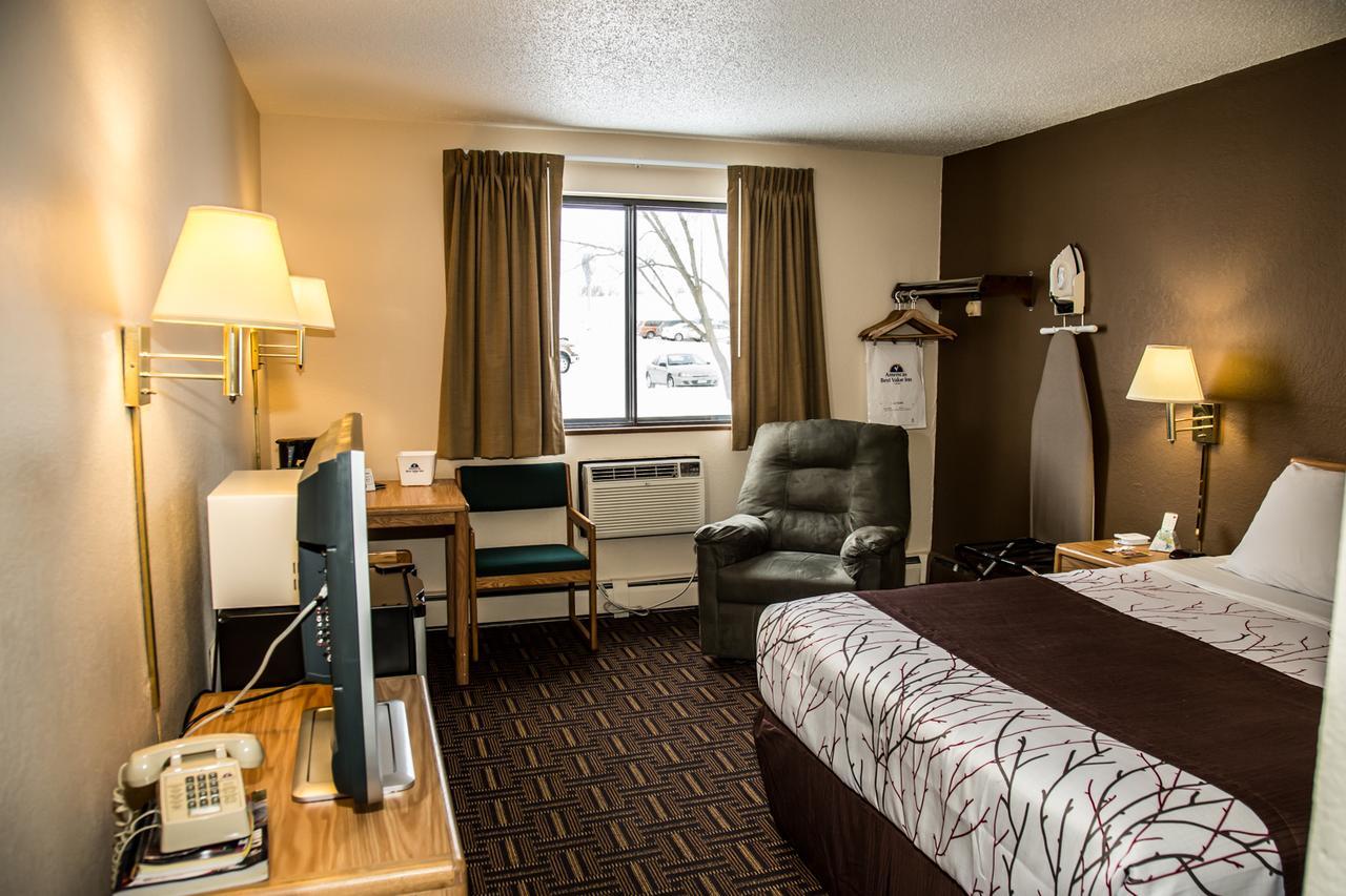 Americas Best Value Inn & Suites Detroit Lakes Zewnętrze zdjęcie