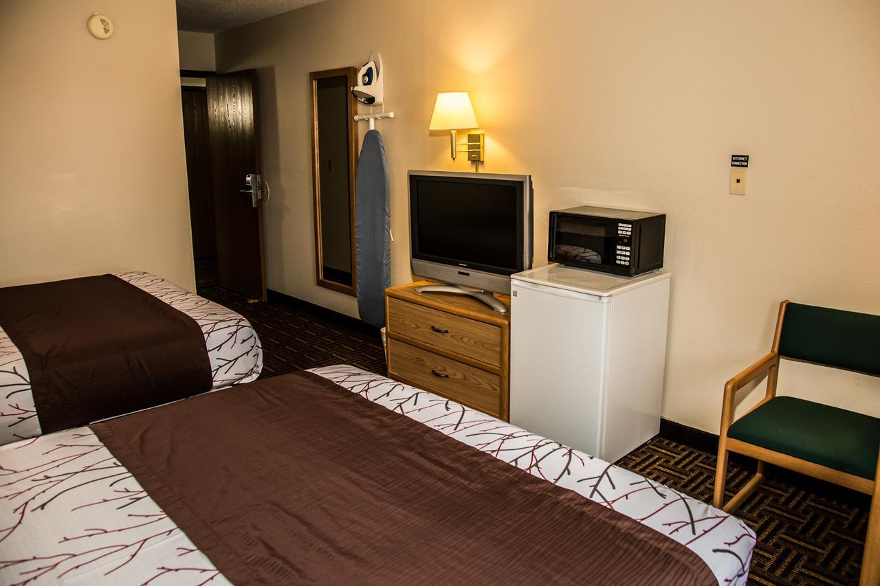 Americas Best Value Inn & Suites Detroit Lakes Zewnętrze zdjęcie