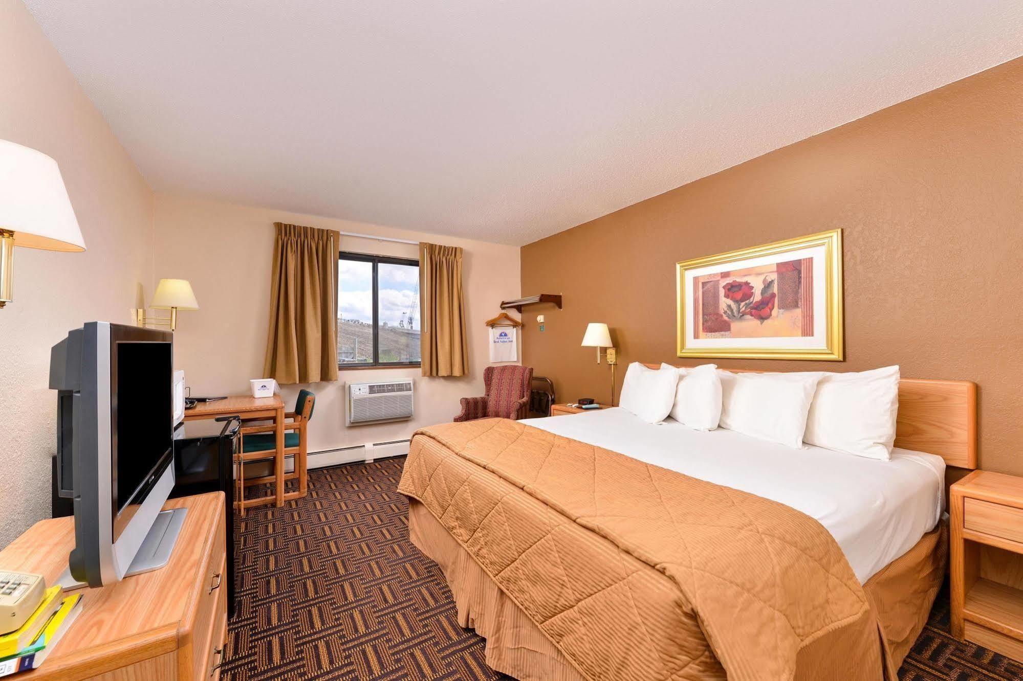 Americas Best Value Inn & Suites Detroit Lakes Zewnętrze zdjęcie