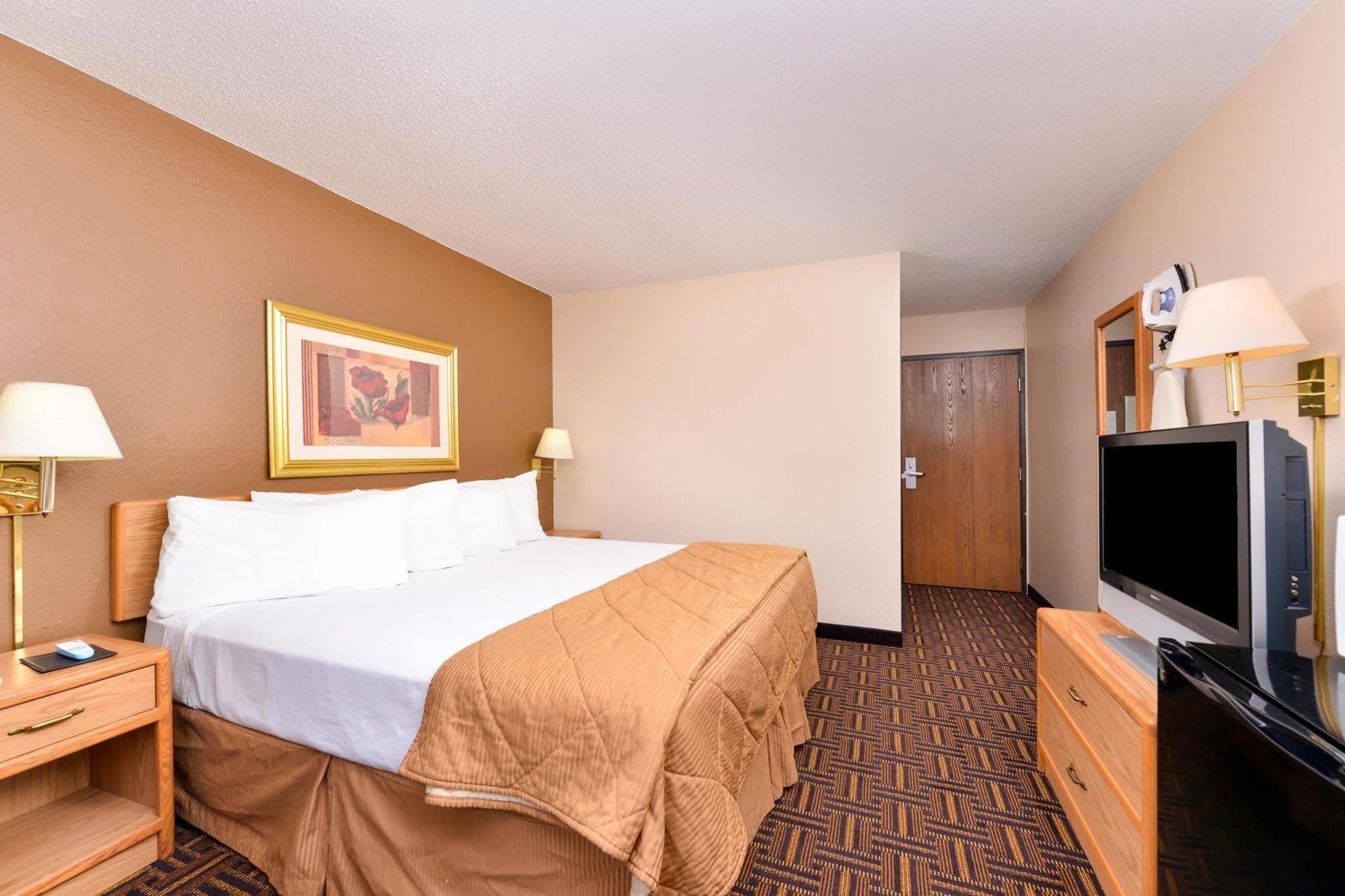 Americas Best Value Inn & Suites Detroit Lakes Zewnętrze zdjęcie
